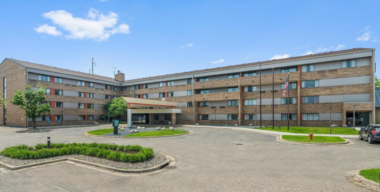 Quality Inn & Suites Mall Of America - Msp Airport Bloomington Exterior foto